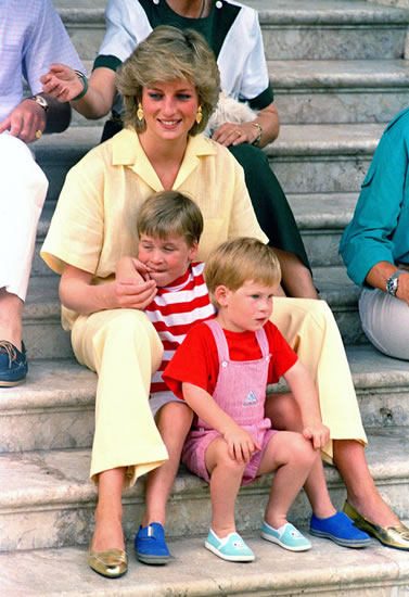 Diana, Princess of Wales, with her sons Princes William and Harry